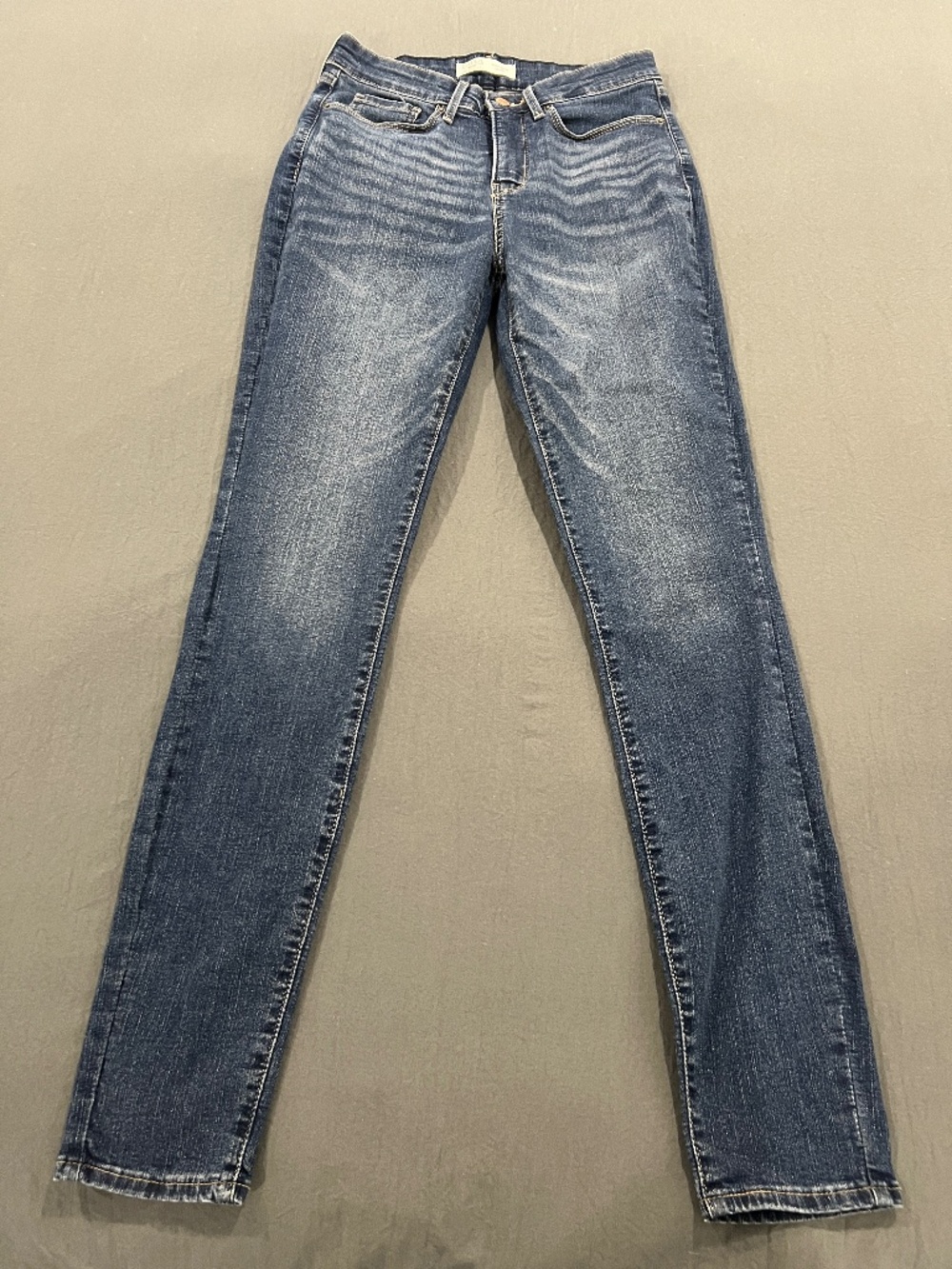 Levis Signature Totally Shaping Skinny Jeans